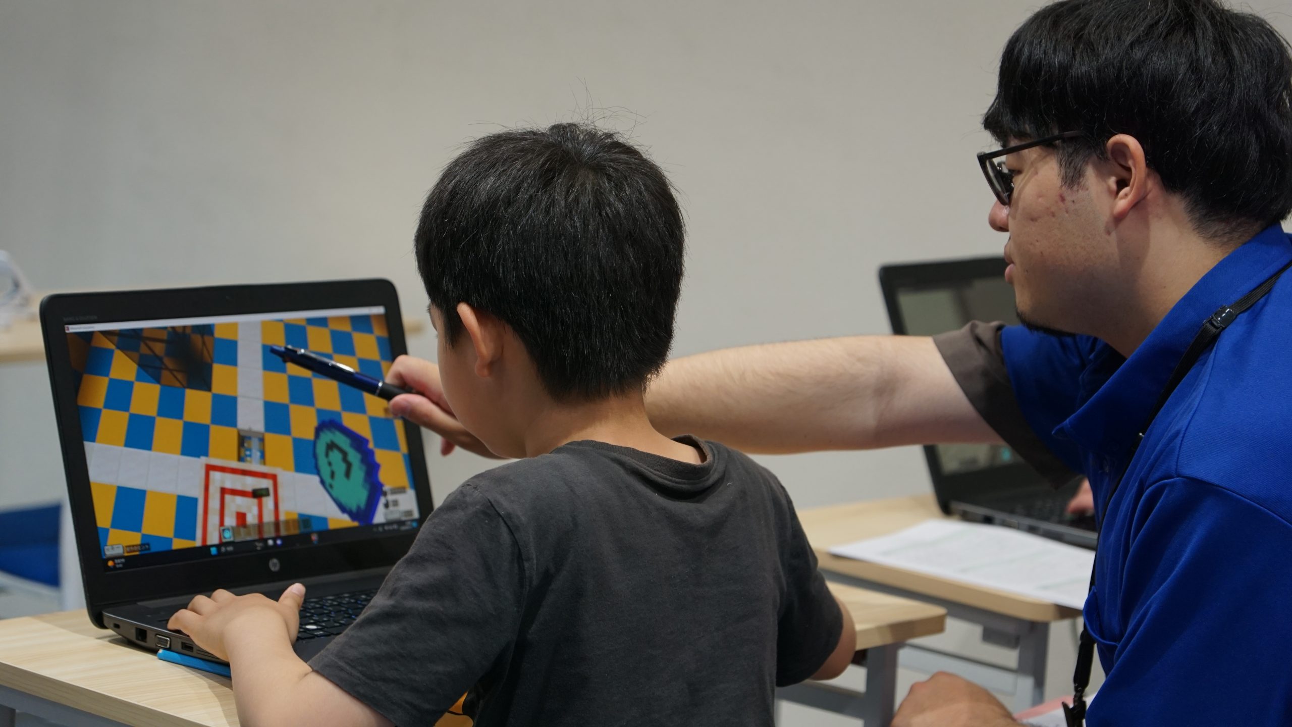 マインクラフトを活用したプログラミング体験